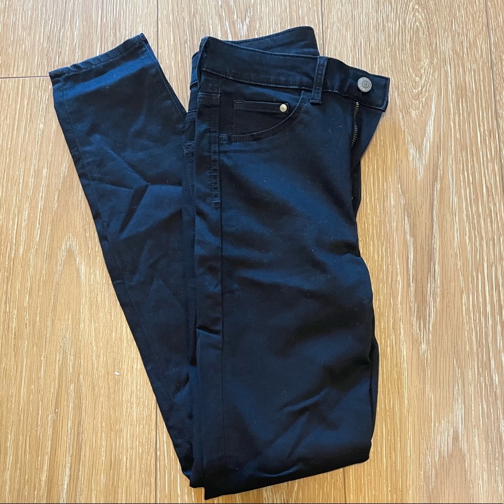 Black skinny jeans